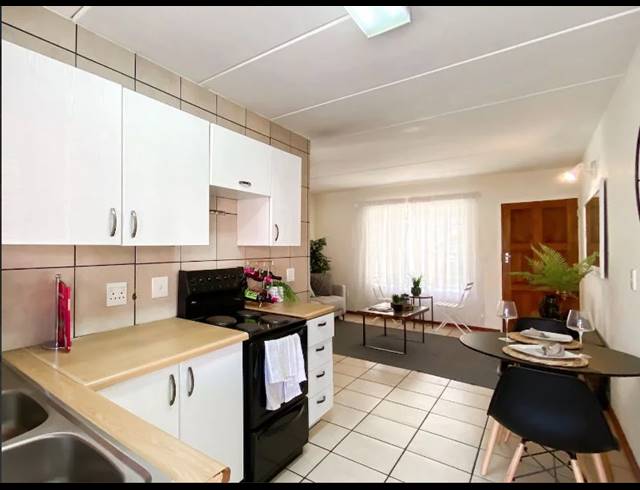 2 BEDROOM APARTMENT FOR SALE IN COMET